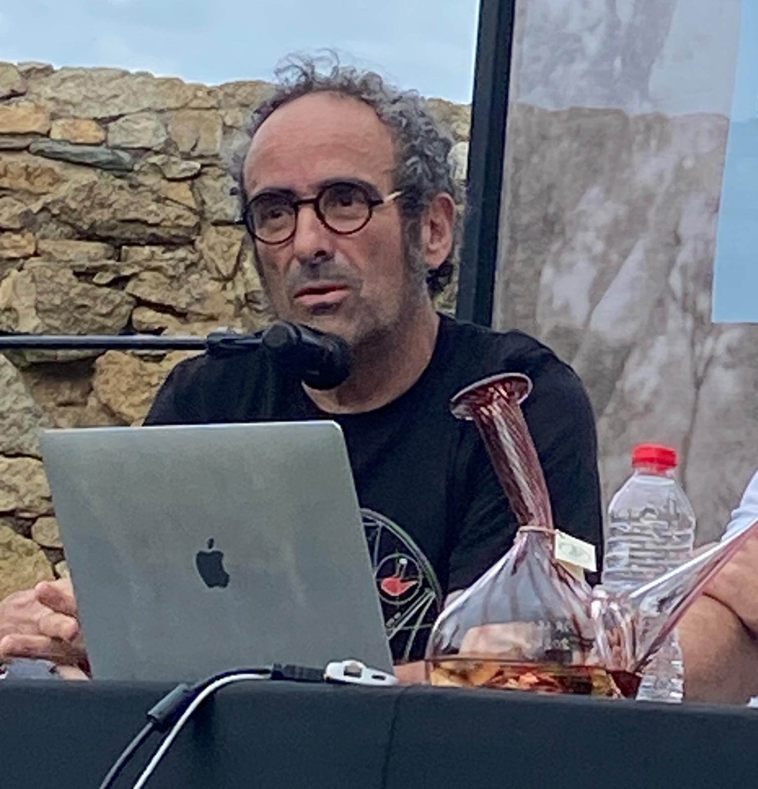 Salvador Garcia-Arbós, autor del llibre Història galàctica del porró